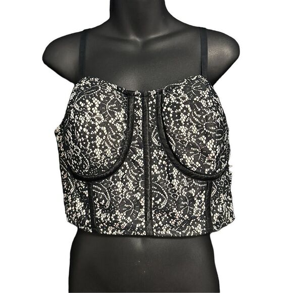 NEW WITH TAGS A’JUMMA BLACK FLORAL LACE BUSTIER CROP TOP PLUS size 1X - Picture 1 of 6